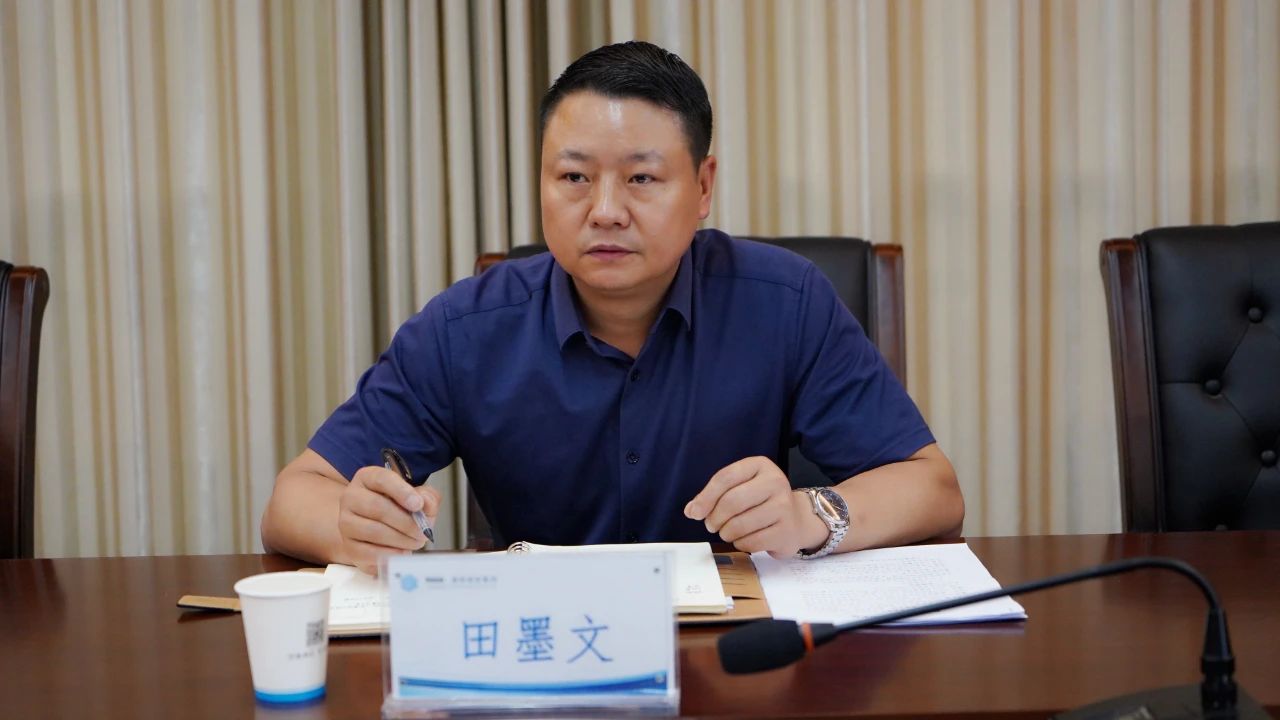 ceed19dd799c8f5610ed5357122bc85f.jpg ceed19dd799c8f5610ed5357122bc85f.jpg